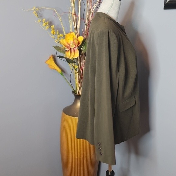 Avenue Stretch Jacket Size 20 NWT - Picture 11 of 16